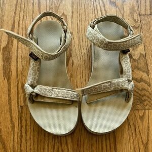 TEVA Midform Universal Sandals